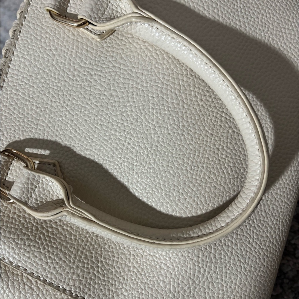 Cream Handbag - Picture 7 of 7